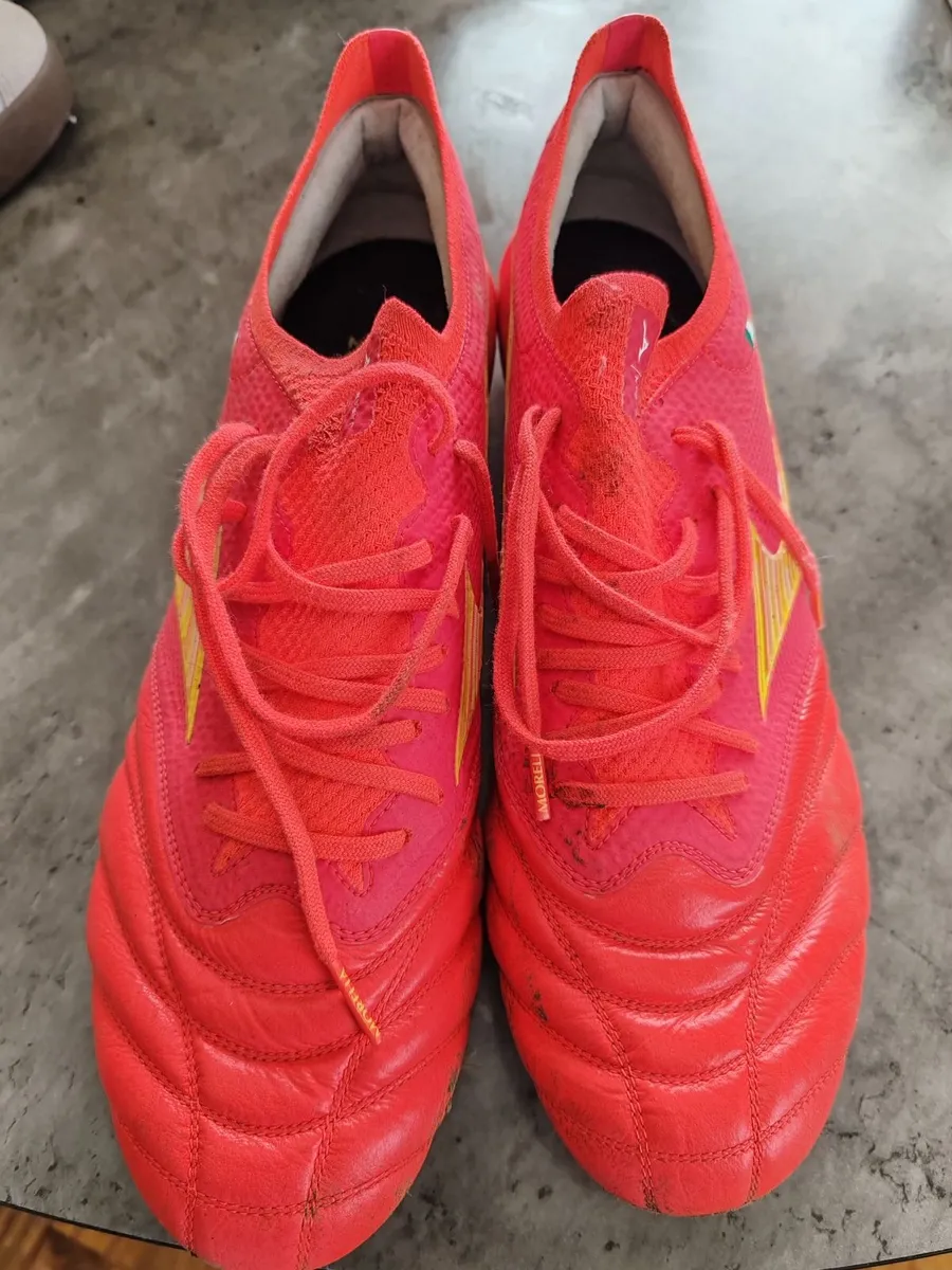 Football boots - Image 3