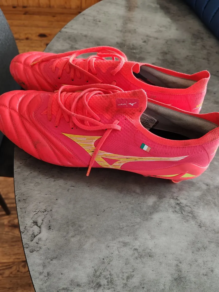 Football boots - Image 4
