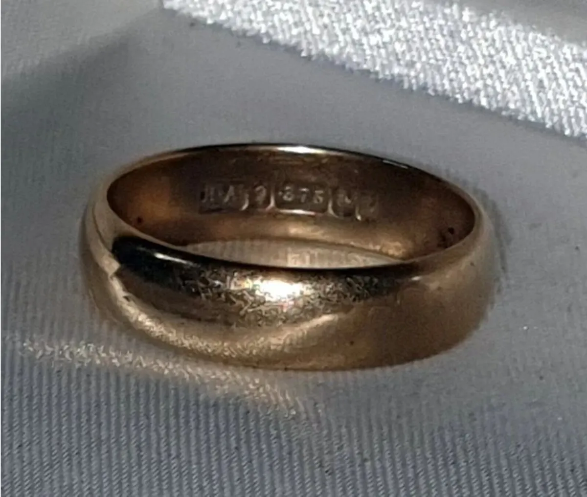 Vintage 9ct Gold Wedding Band Ring - Image 3