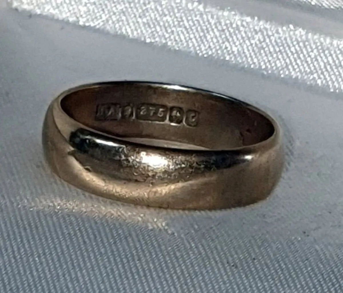 Vintage 9ct Gold Wedding Band Ring - Image 4