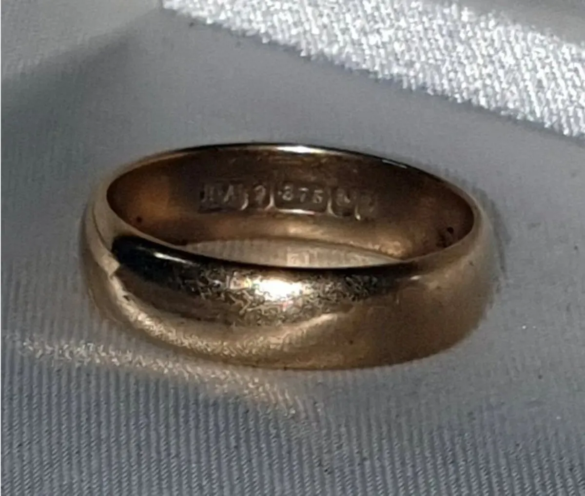 Vintage 9ct Gold Wedding Band Ring - Image 2