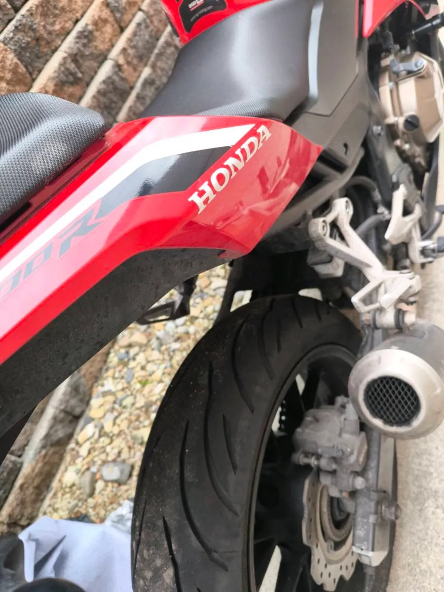 Honda CBR500R - Image 2