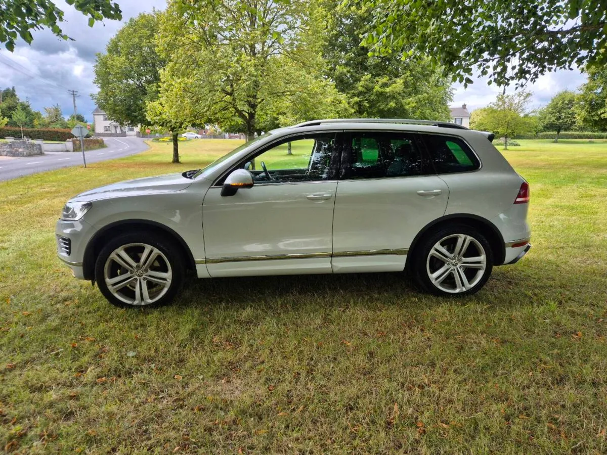 Volkswagen Touareg N1 - Image 2