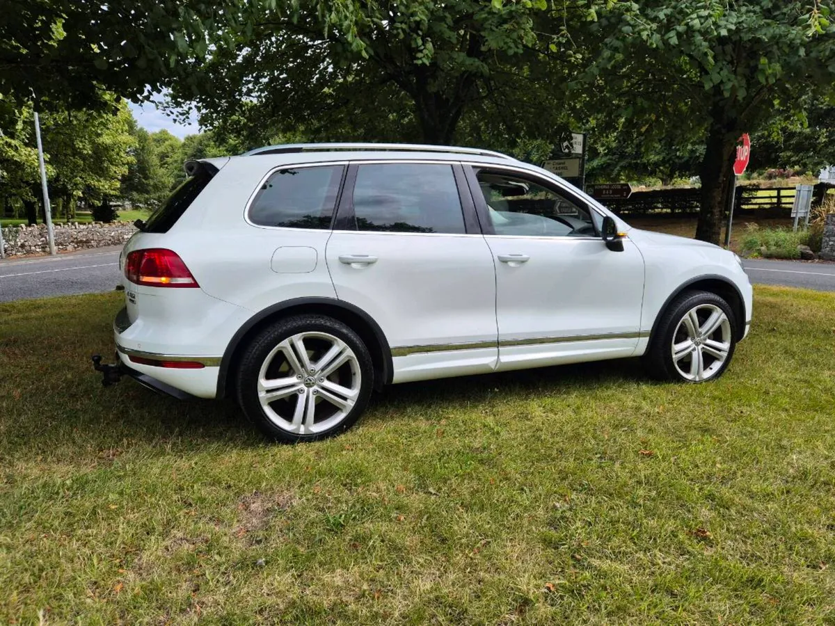 Volkswagen Touareg N1 - Image 3