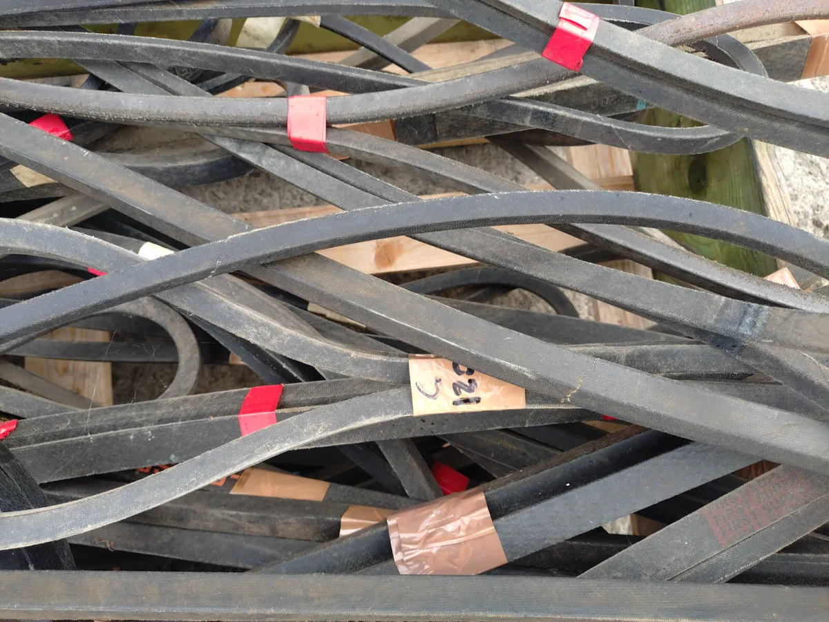 PARTS NEW V Belts - Image 3