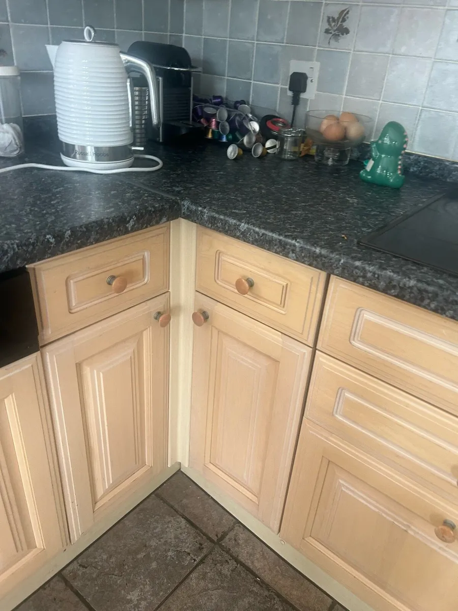 Kitchen units - Image 4