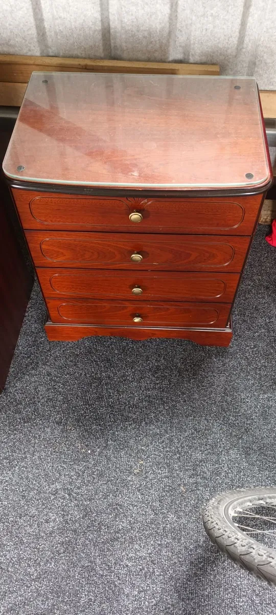 Bedroom furniture - Image 4