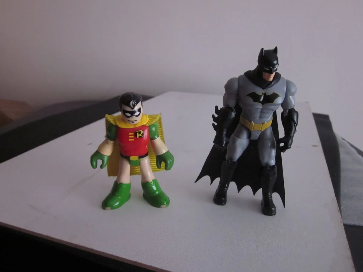 Batman and Robin Figures - Image 1