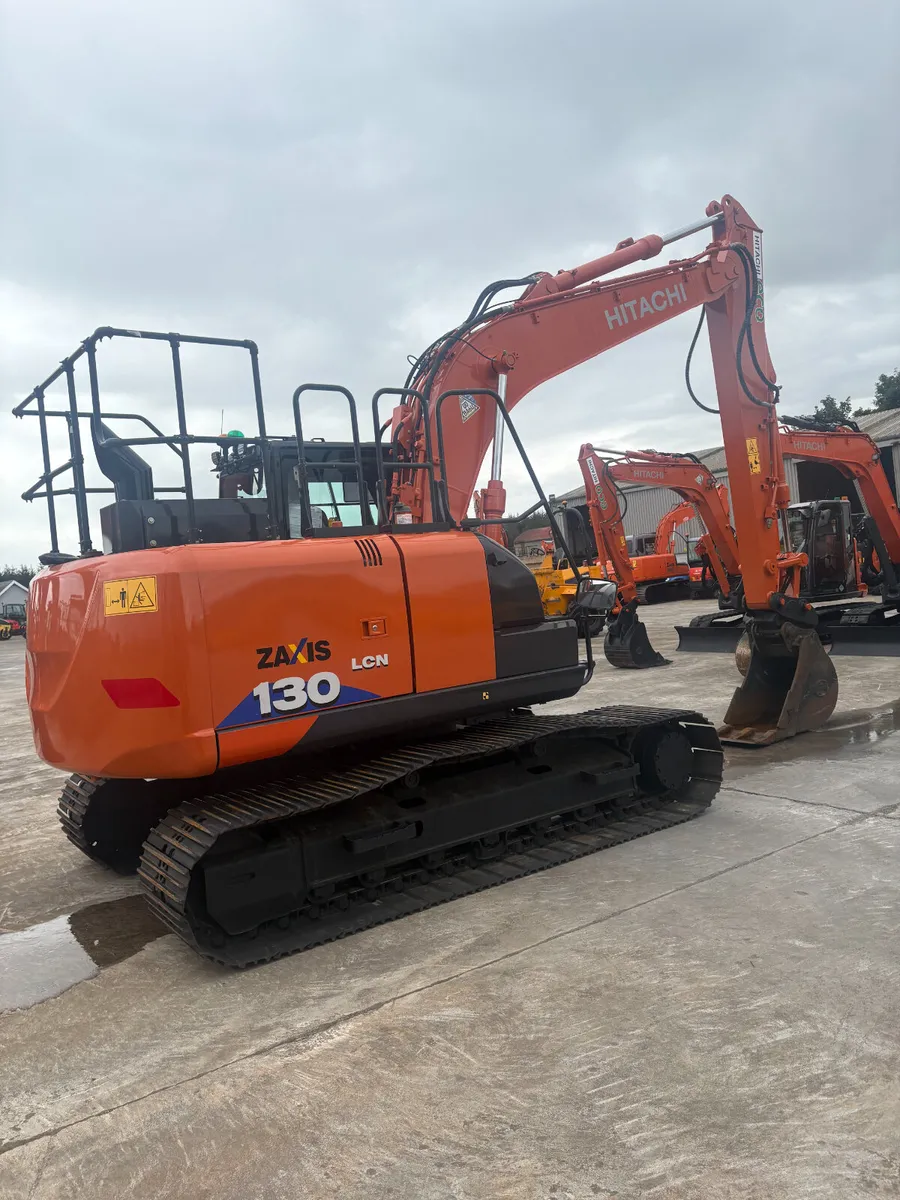 HITACHI ZX130-6 - Image 3