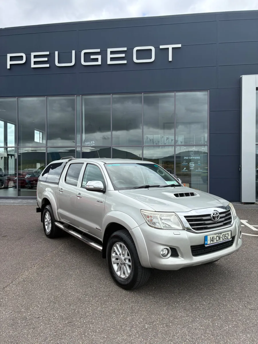 2014 Toyota Hilux Invincible - Image 1