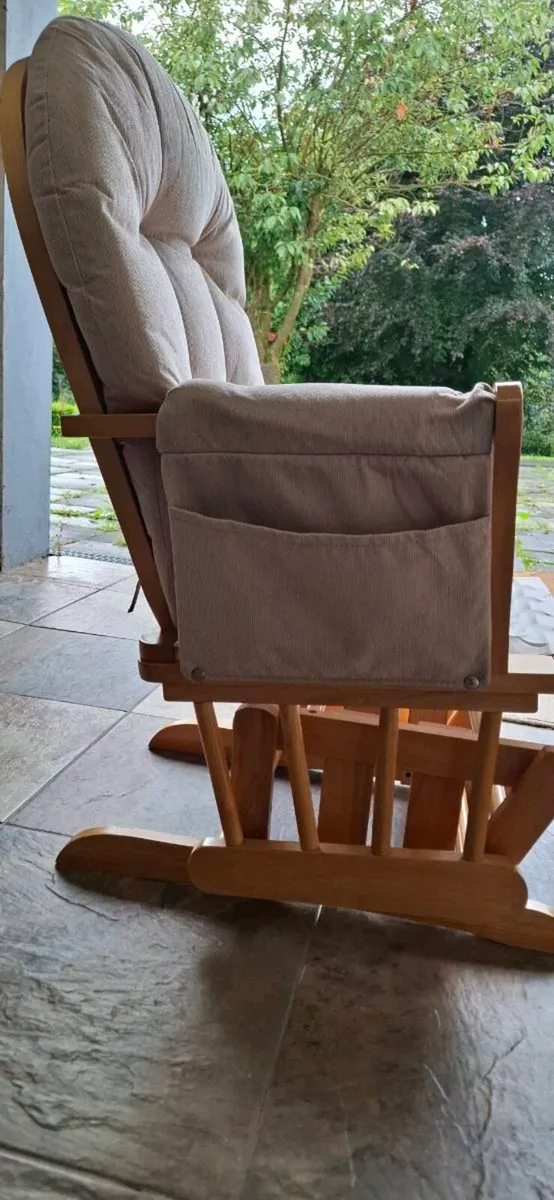Babylo Milan Glider Chair & Matching Rocking Foots - Image 3