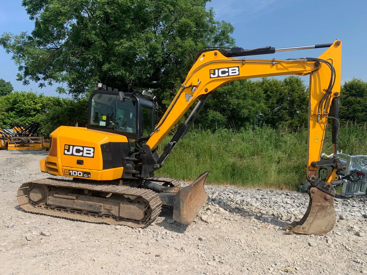 JCB 100C-1 DIGGER (2018) - Image 1