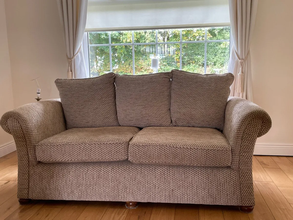 Suite of furniture - Image 2