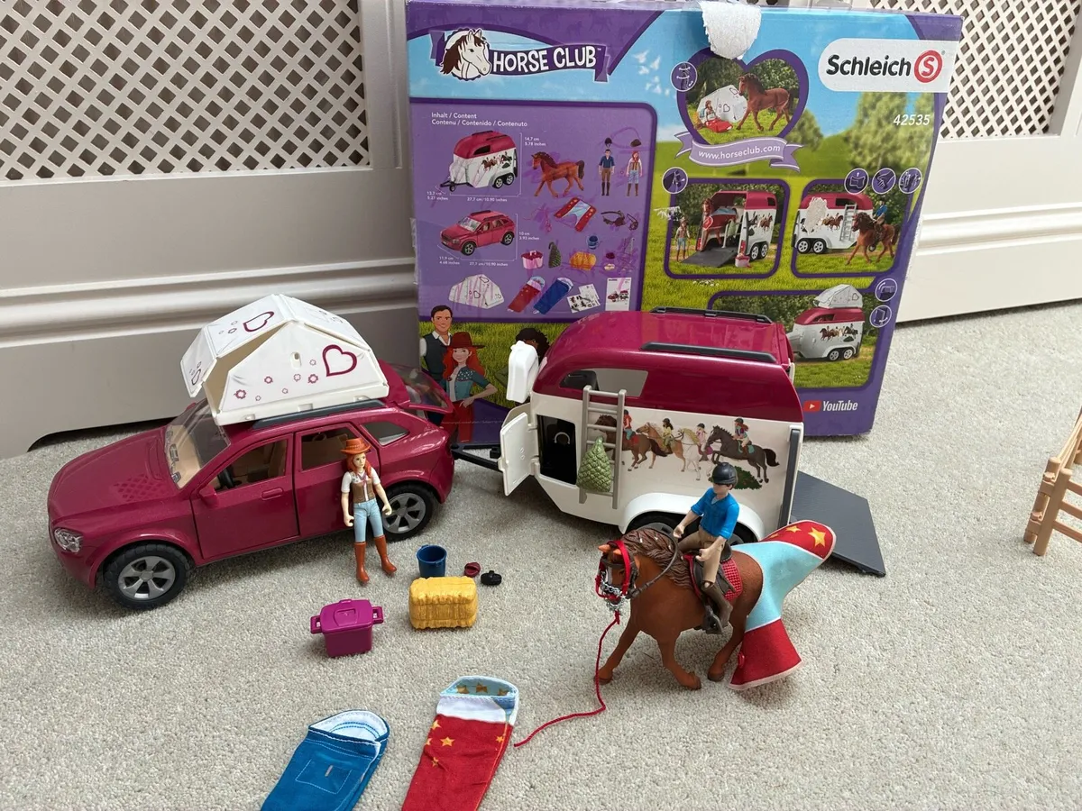 Schleich Horse Club 42536 Car and Trailer - Image 1