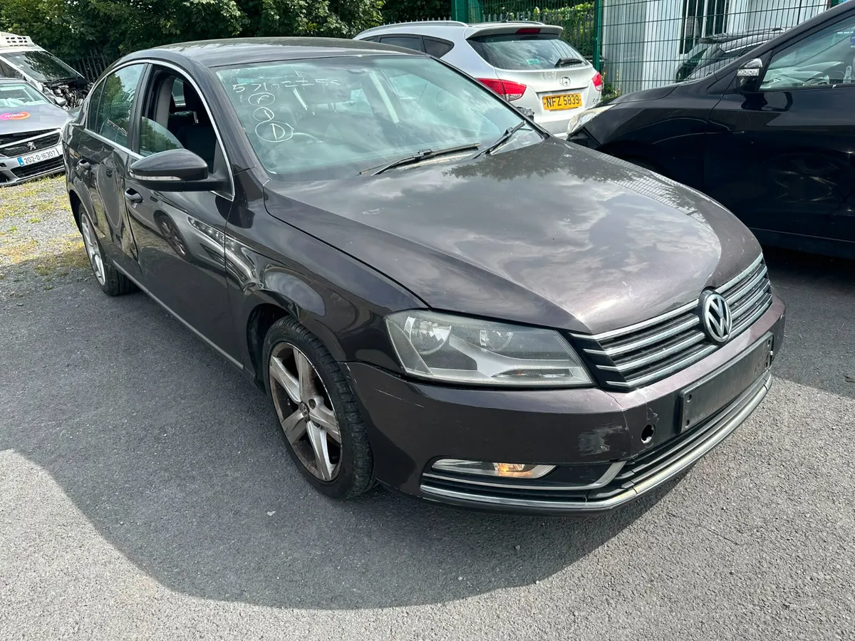 11 VOLKSWAGEN PASSAT 2.0 TDI (CFF) FOR BREAKING - Image 2