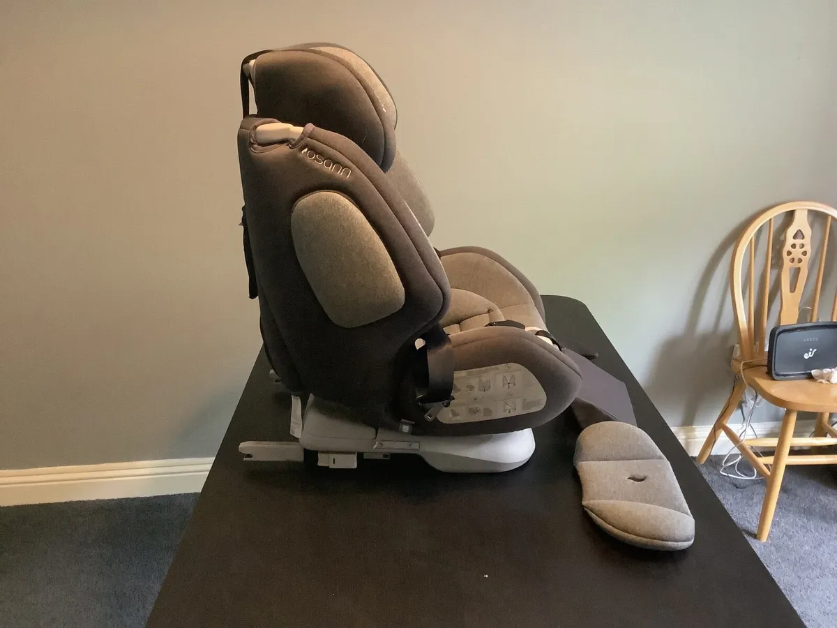 Child car seat - Image 2