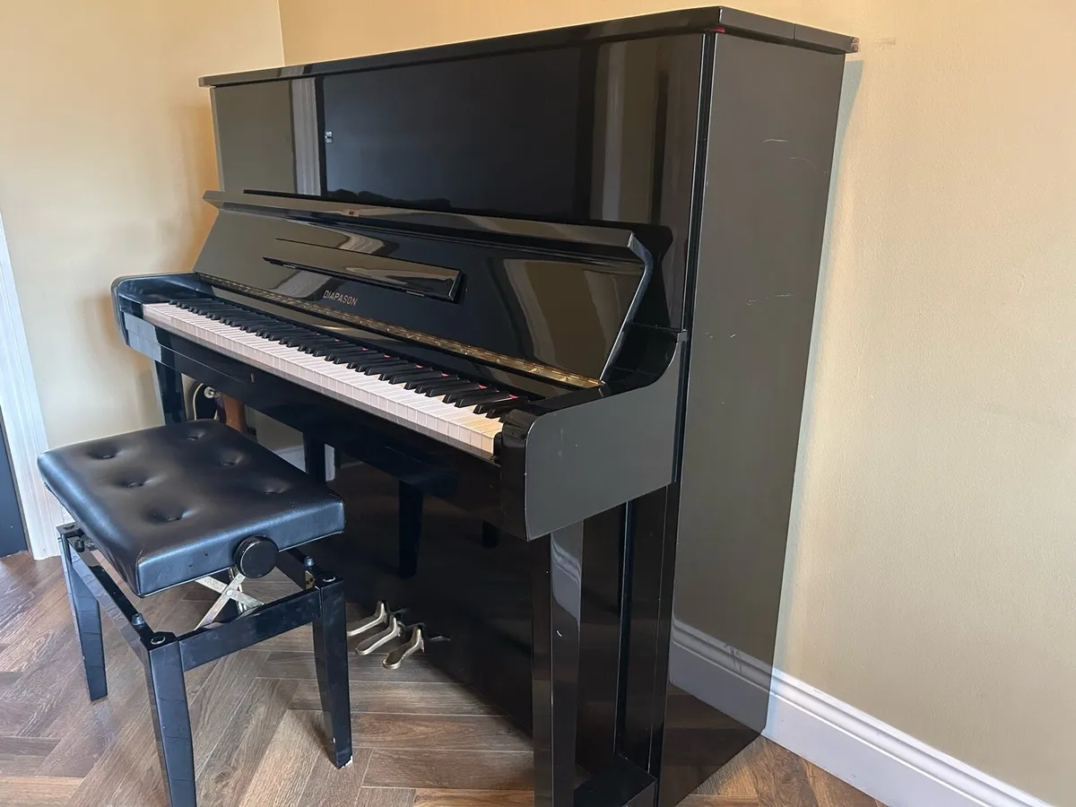 Piano - Image 1