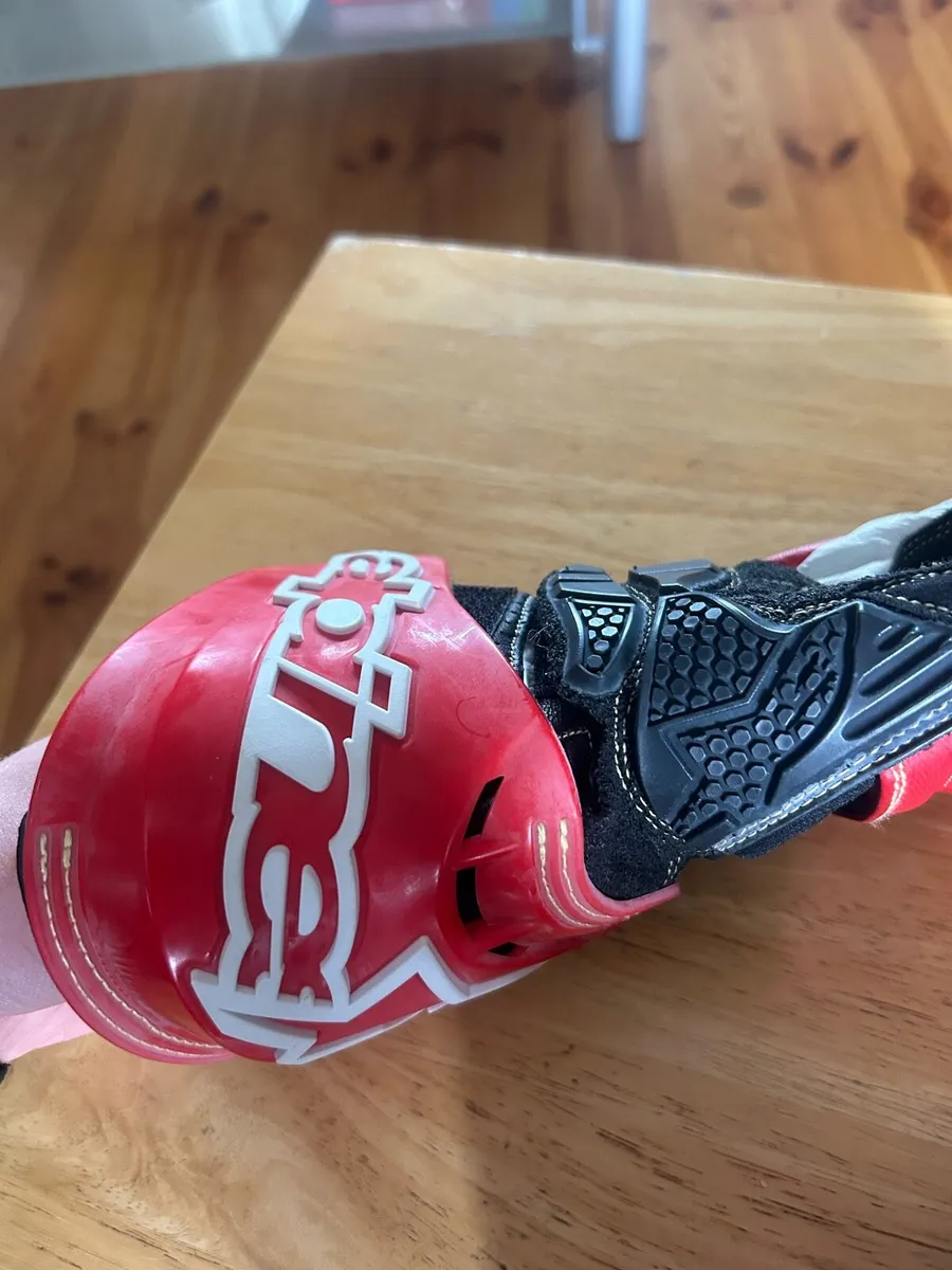 Alpine stars GP Tech motorcycle Racing gloves - Image 3