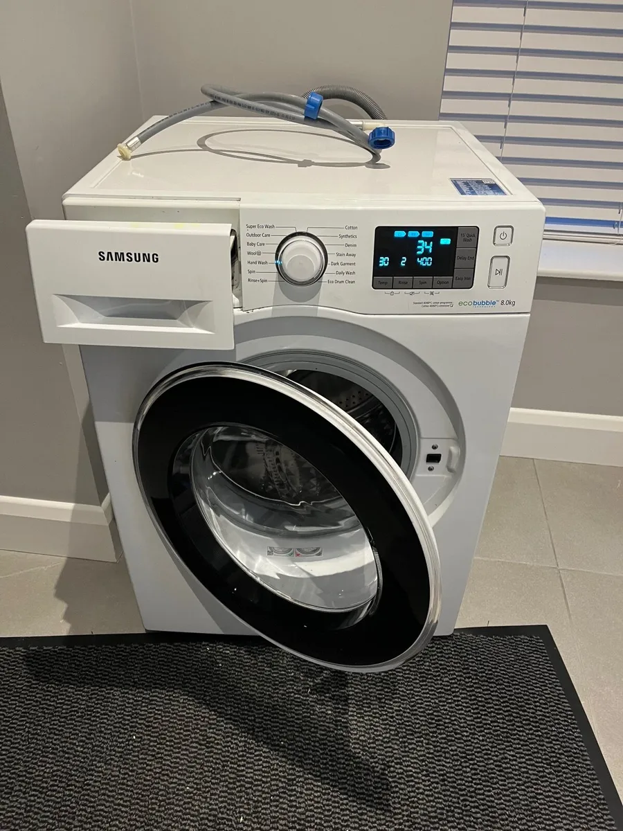 Samsung 9kg eco bubble washing machine - Image 1