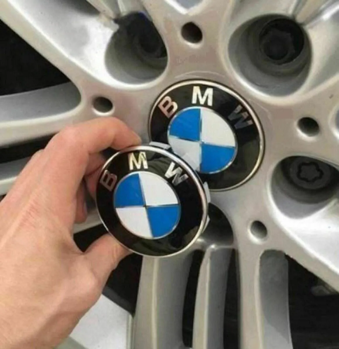 ( x 8 caps) BMW Centre Caps (68mm) FREE POST - Image 1
