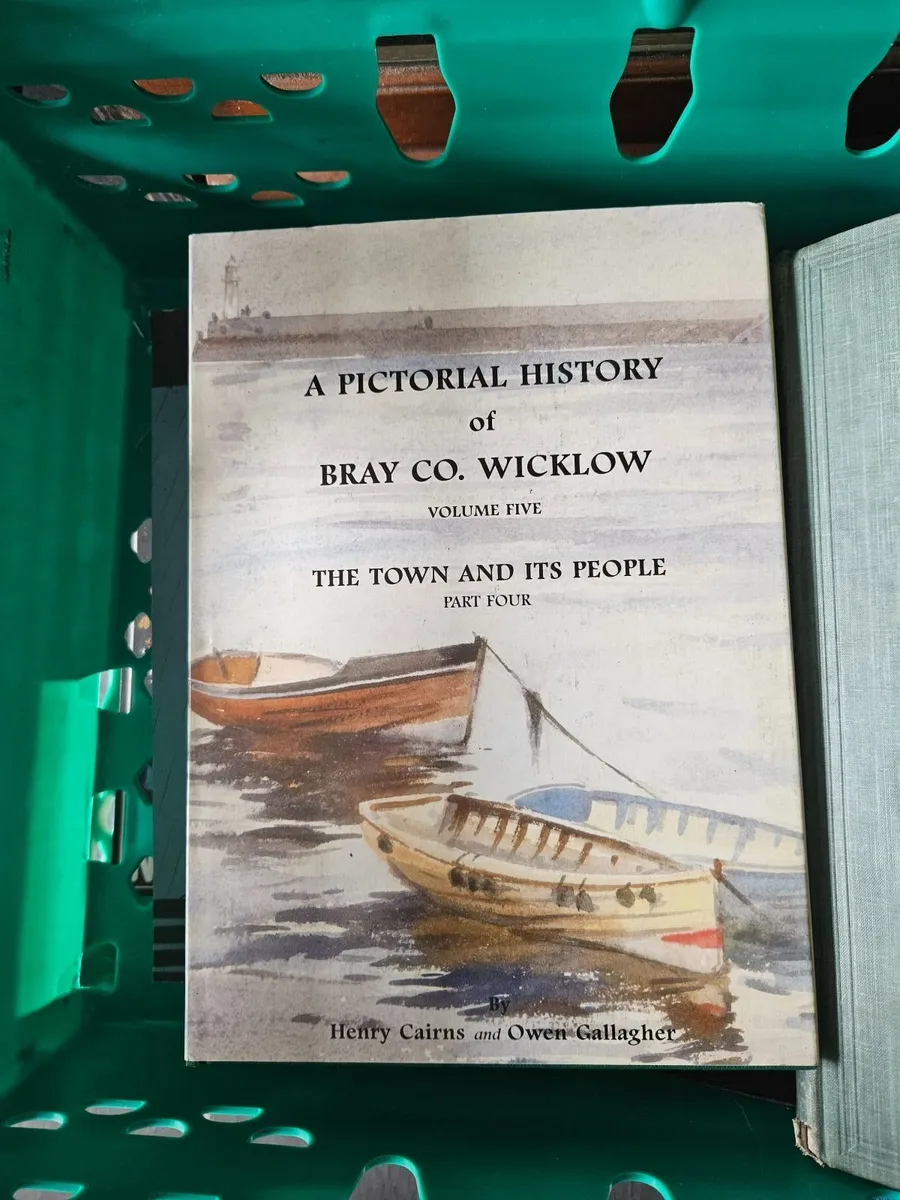 Book Pictorial History of Bray