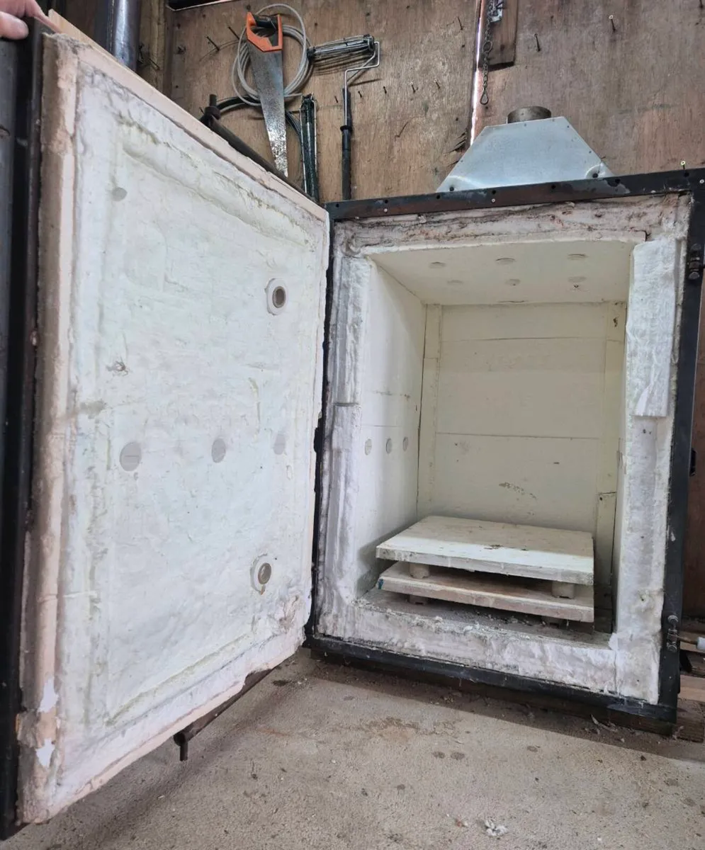 Gas Pottery  kiln - Image 2