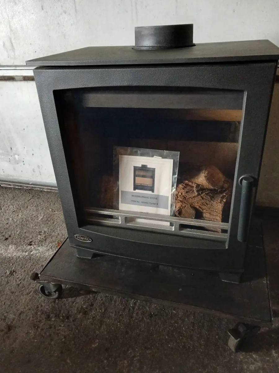 Henley Atlantic 8 kw solid fuel stove - Image 1