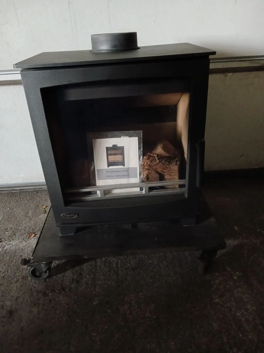 Henley Atlantic 8 kw solid fuel stove - Image 2