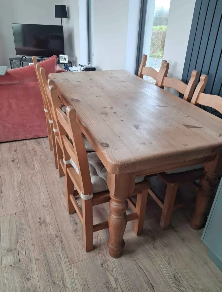 Solid wood table and chairs - Image 1