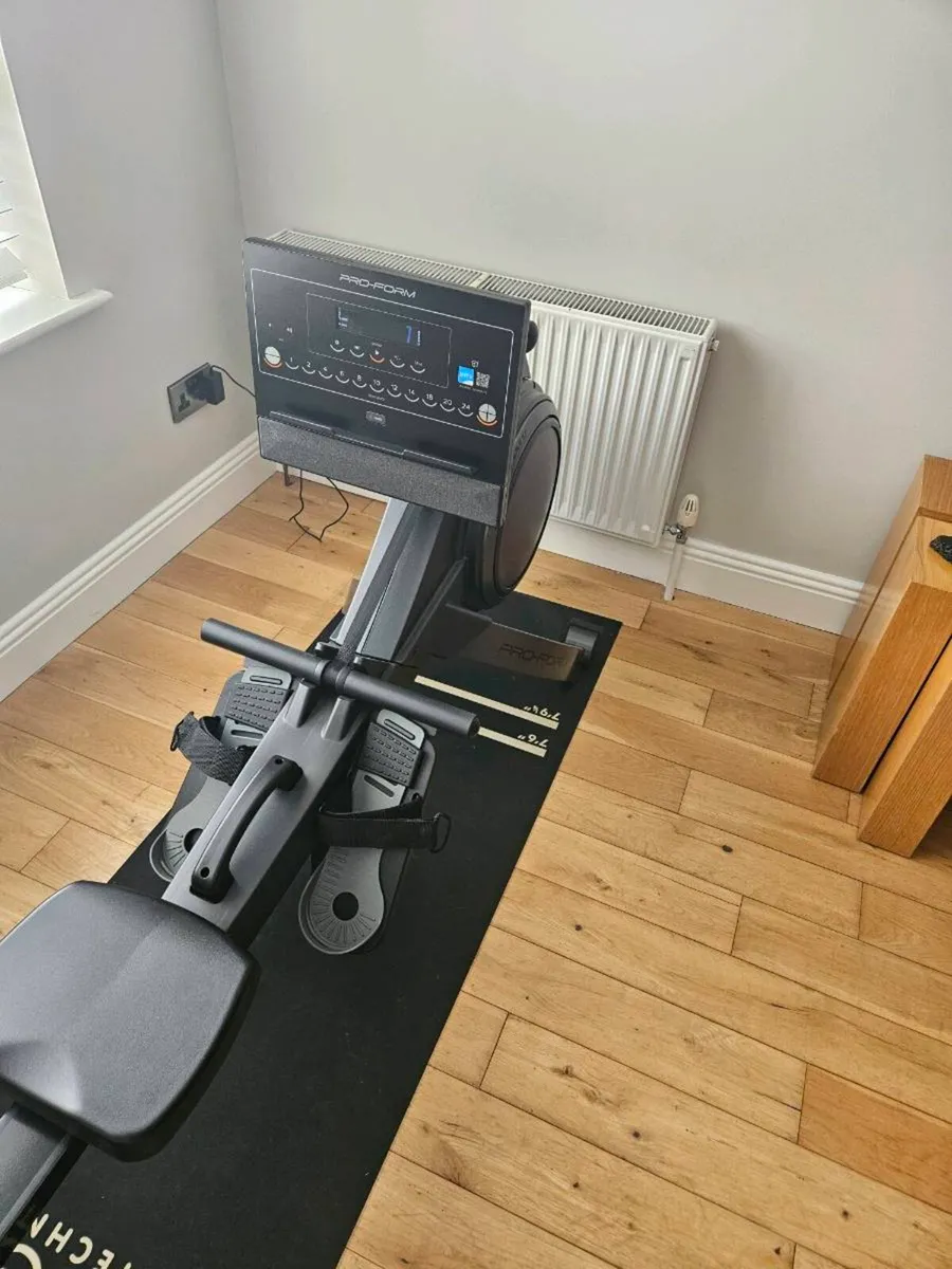 Rowing Machine - Proform 750r Rower - Image 1