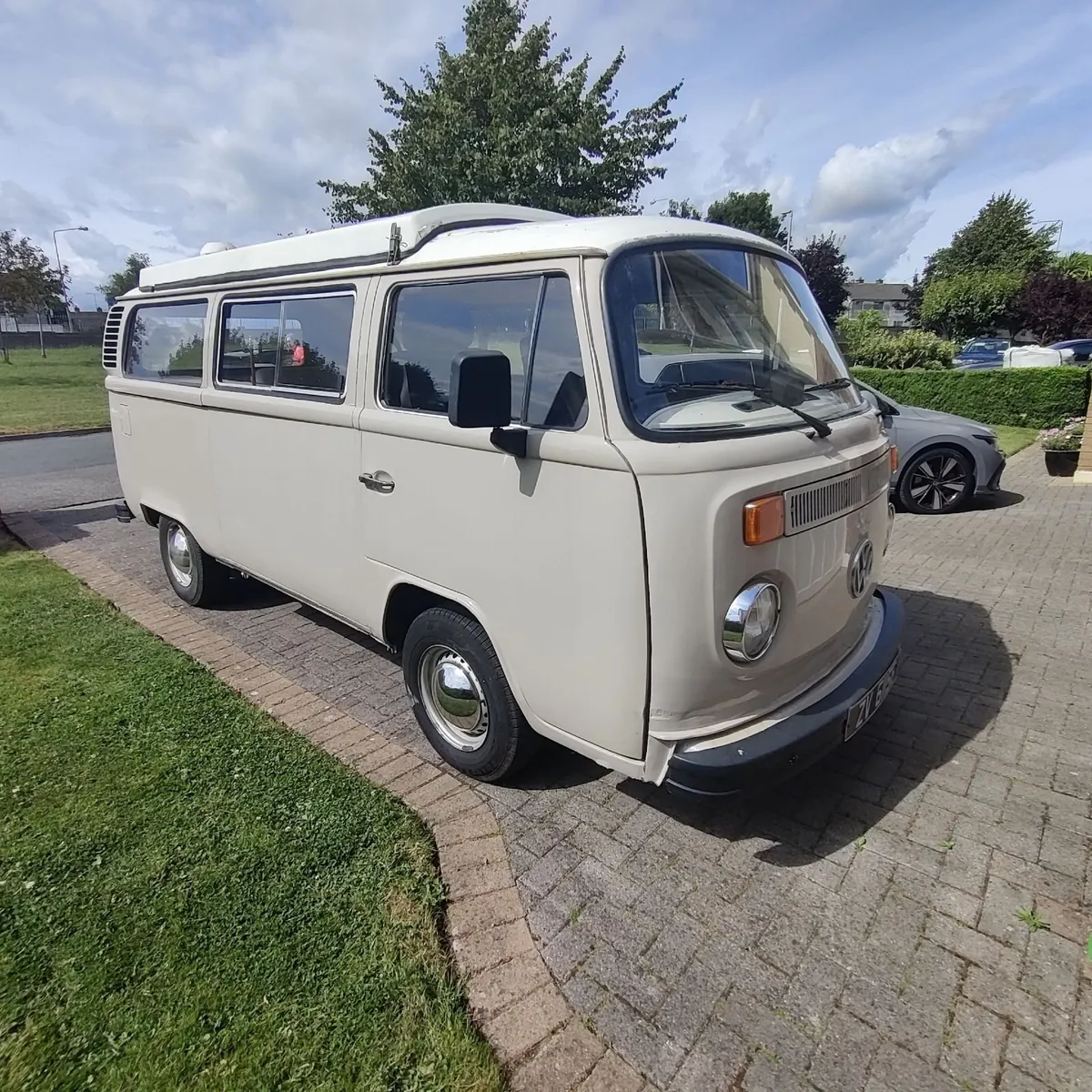 1973 VW T2 Camper Van - Image 1