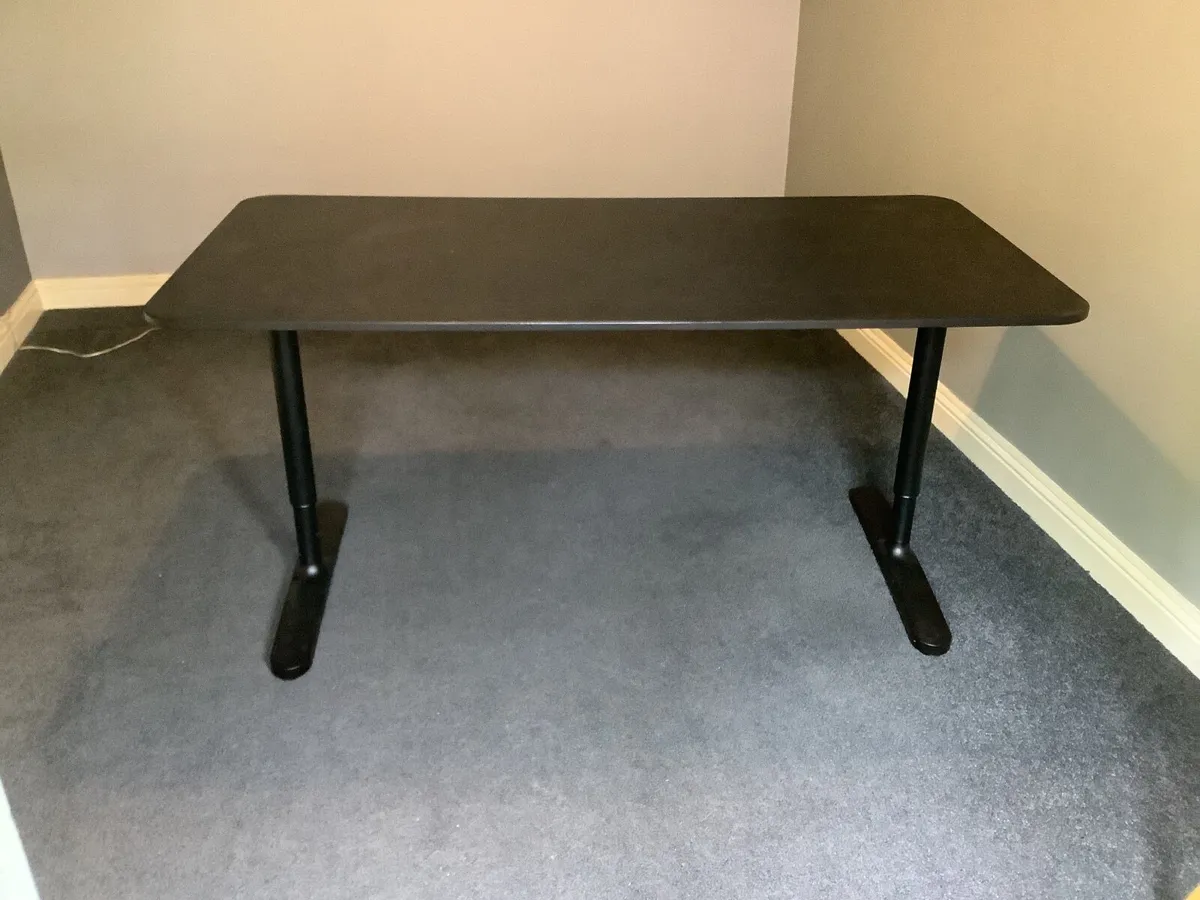 Office desk/table - Image 1