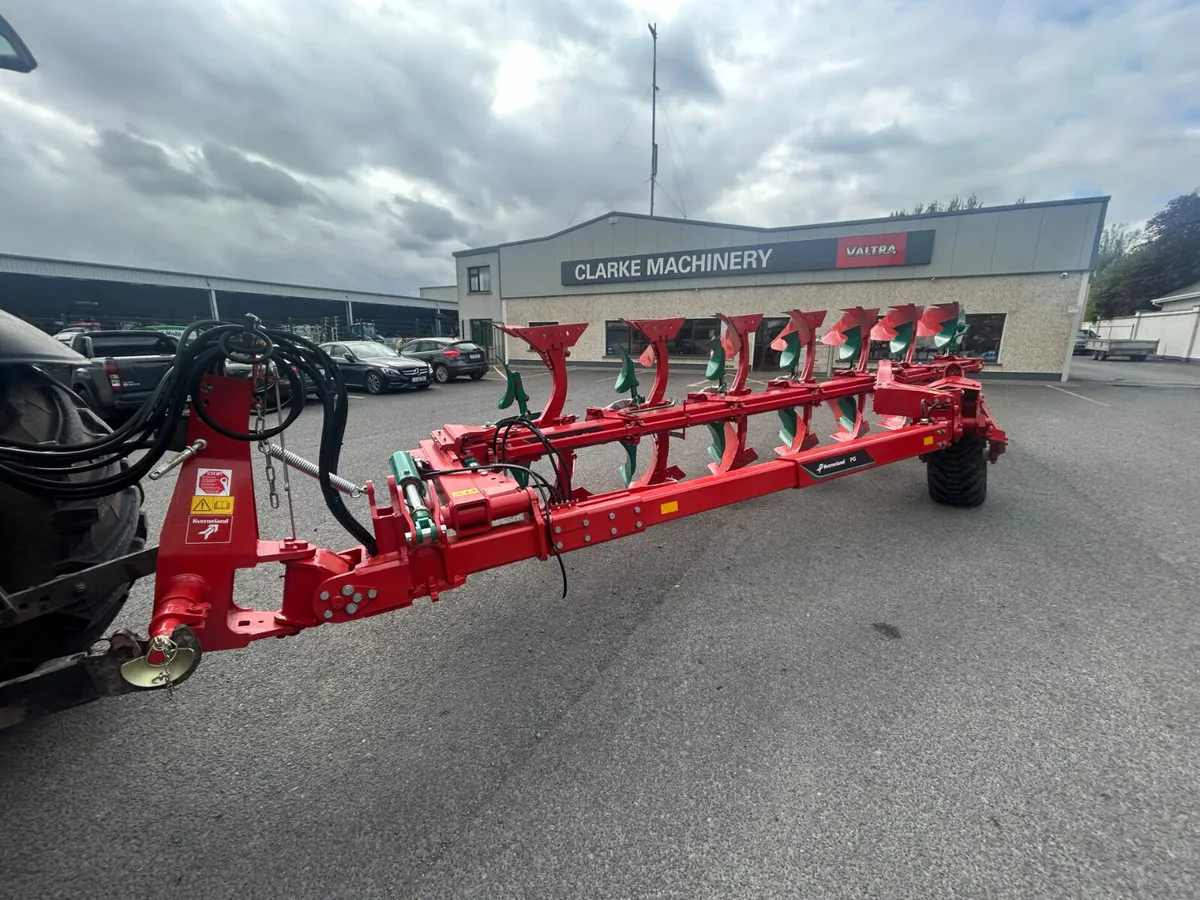 NOW IN Kverneland 7 Furrow Reversible Ploughs - Image 4