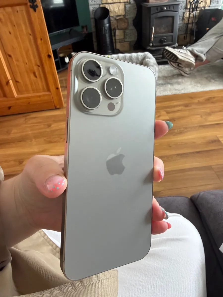 iPhone 15 pro max - Image 1