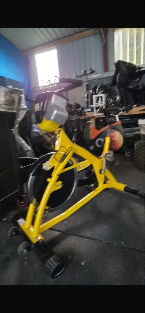 WeRx commercial spin bike - Image 2
