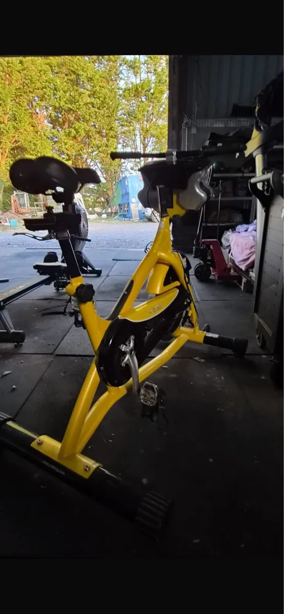 WeRx commercial spin bike - Image 4