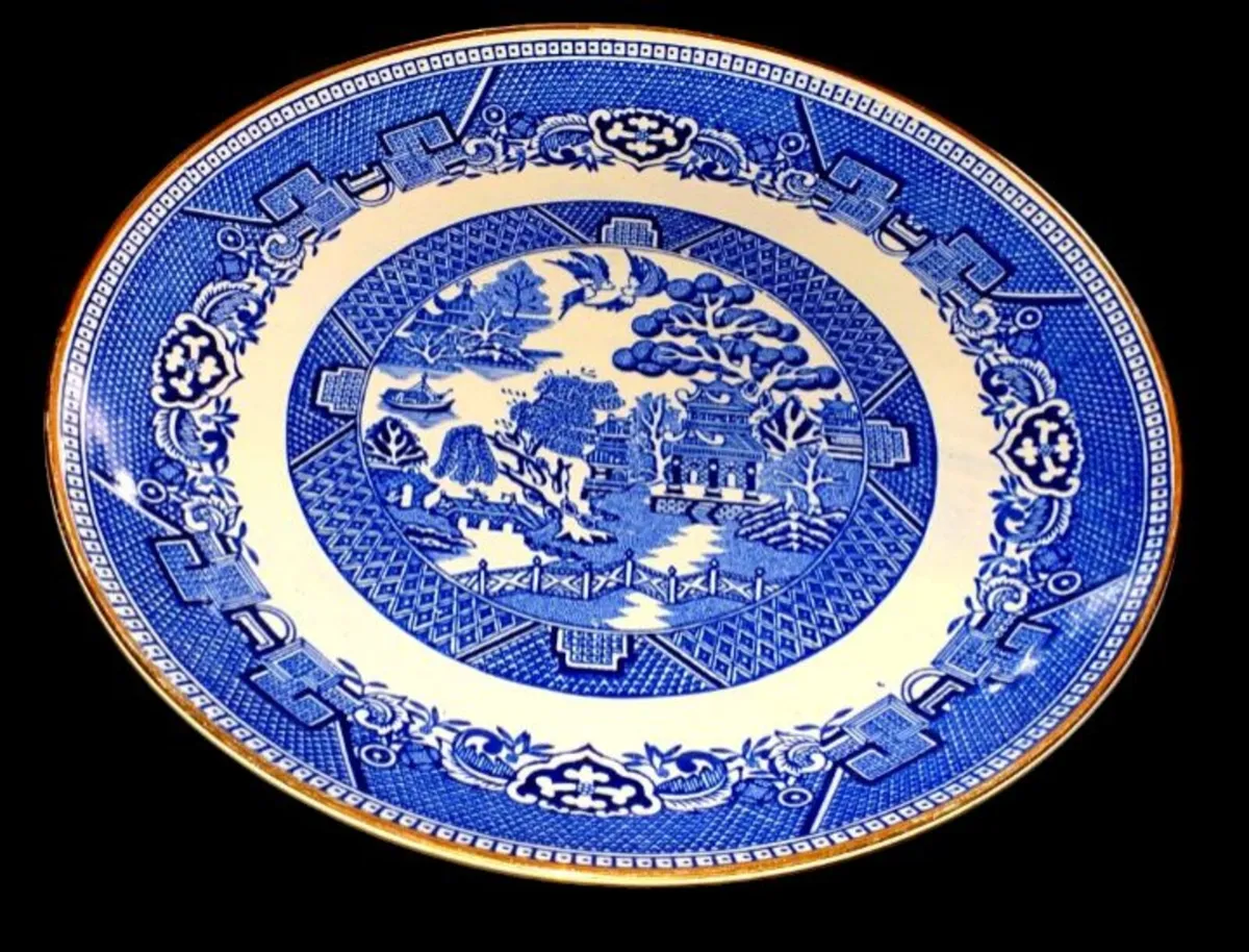 Vintage Arklow Pottery Blue Willow Dinner Plate – - Image 4