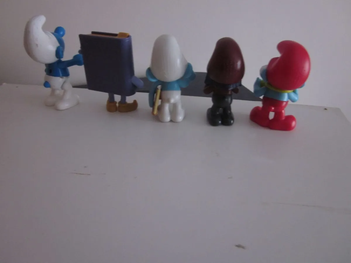 Burger King Smurfs  Figures X5 - Image 2