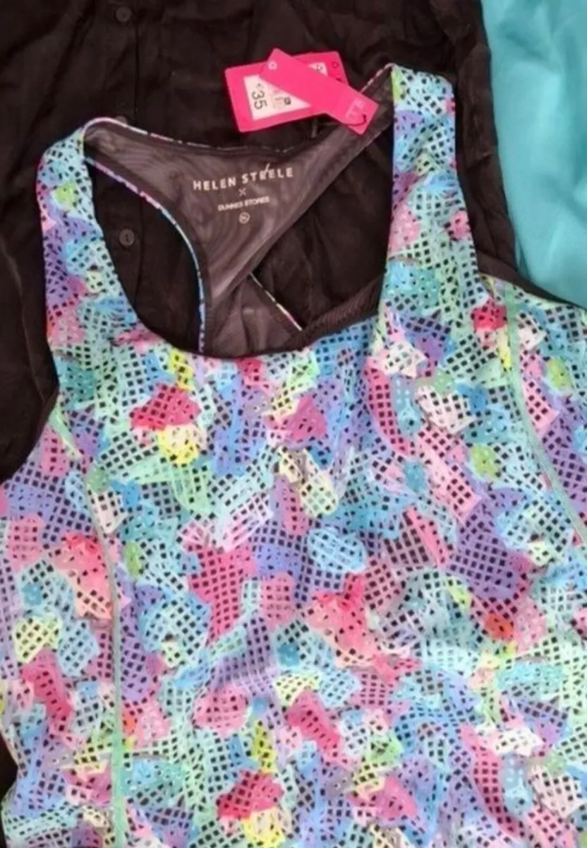 Ladies clothes bundle size 18 - Image 2