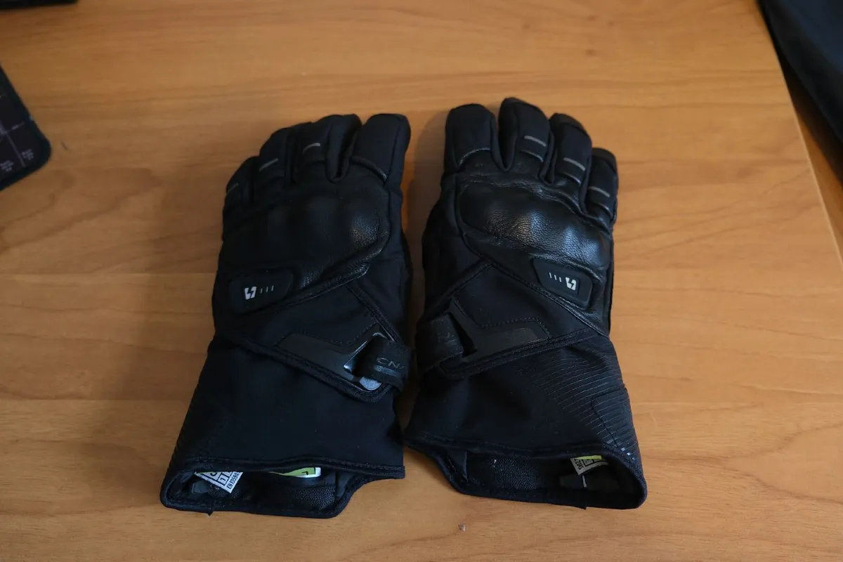 Macna Era 2.0 RTX Heated Motorcycle Gloves - Image 1