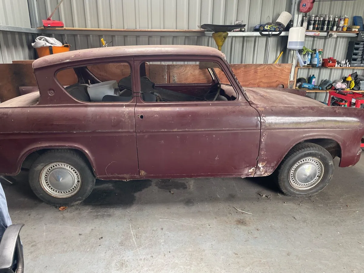 Ford Anglia - Image 3