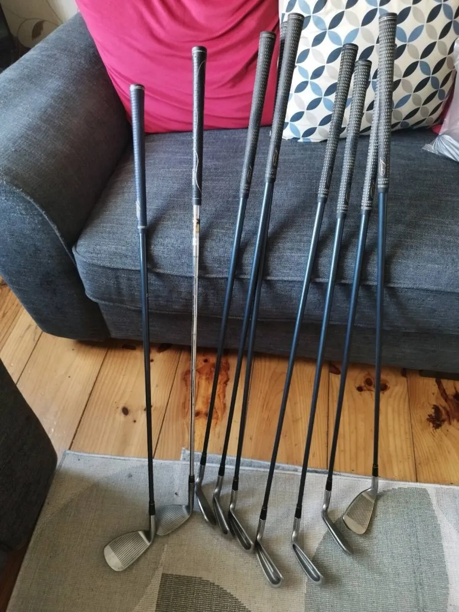 Full set of golf ⛳ clubs - Image 1