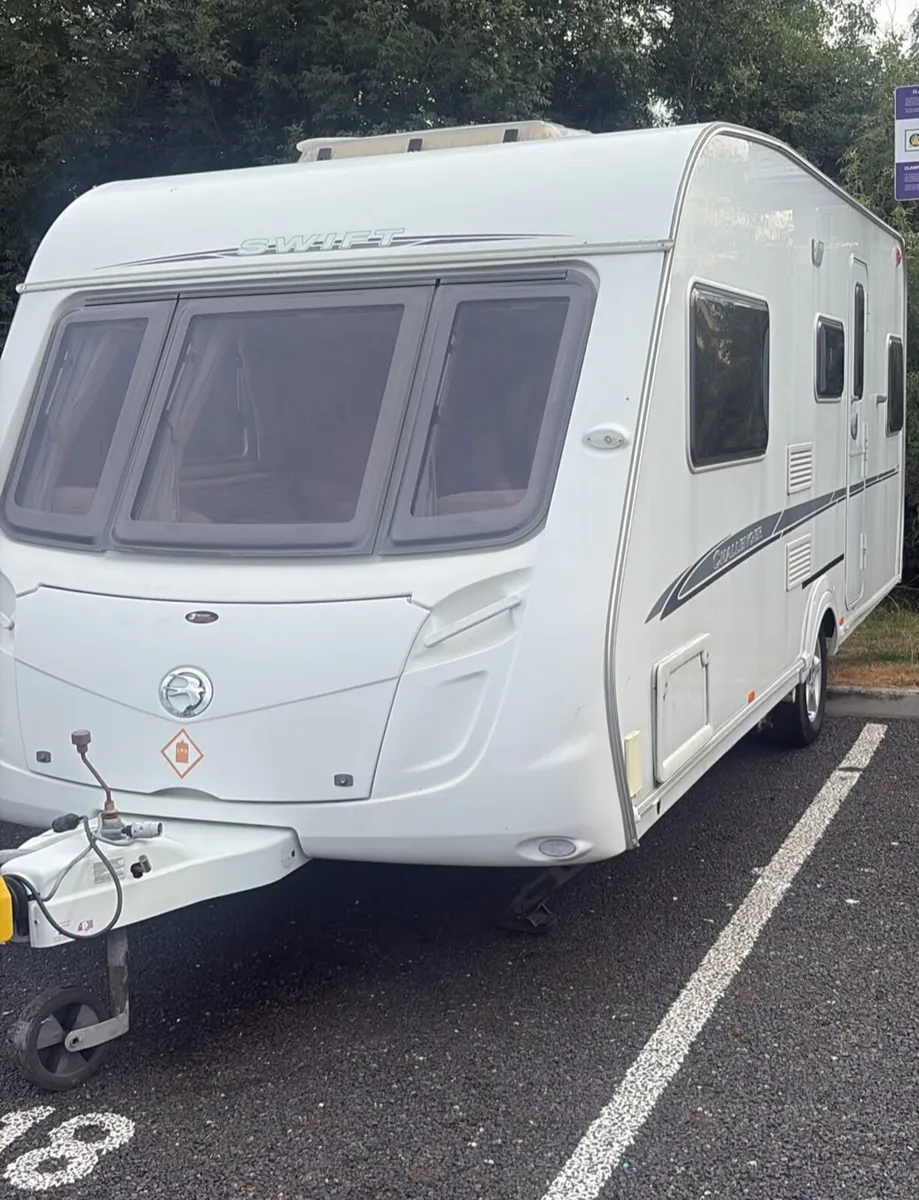 2012 Swift 5/6 berth & remote mover & Full Awning - Image 2