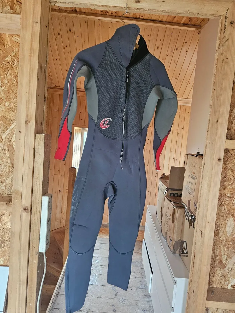 Mens Wetsuit Circle One 3.2 - Image 2