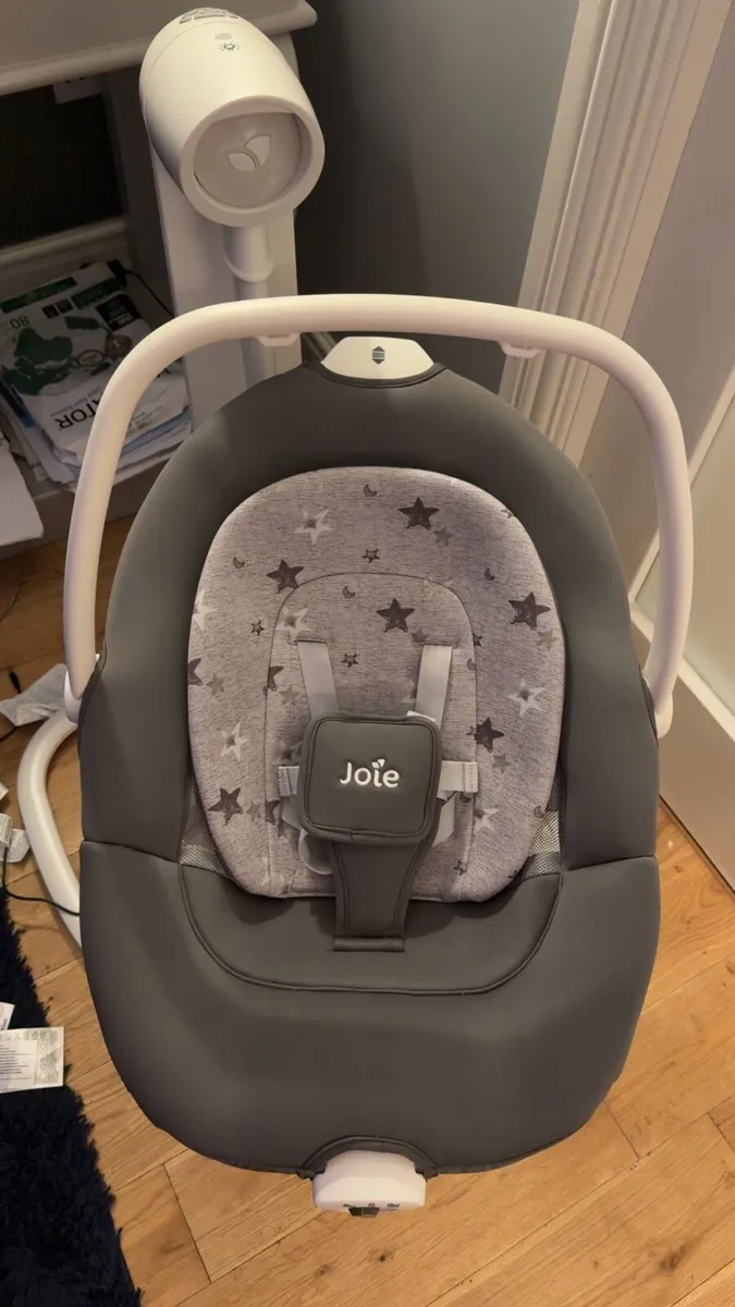 Joie 2 in 1 swing chair - Image 1