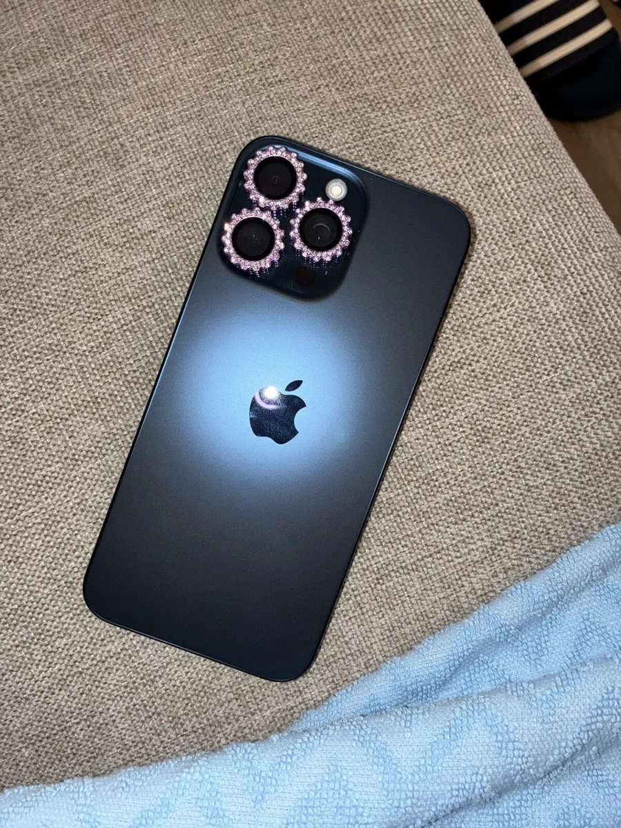 iPhone 15 Pro Max 256 GB - Image 1