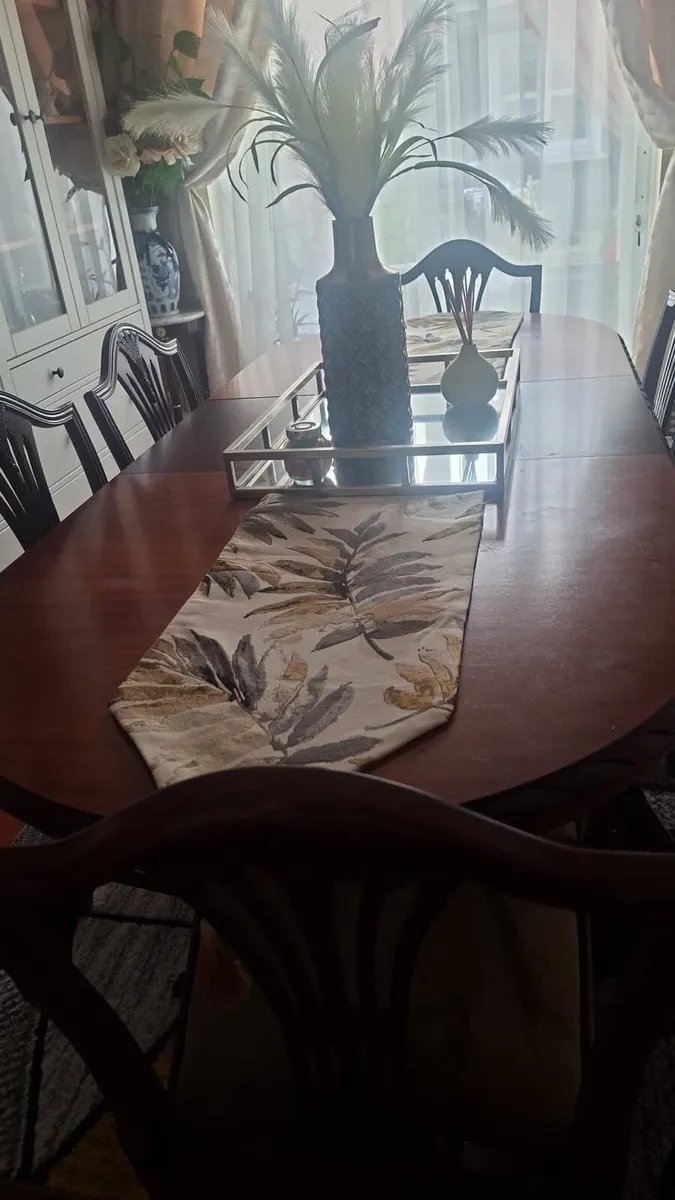 Dining table and chairs - Image 3
