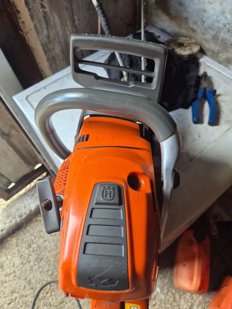 562XP HUSQVARNA CHAINSAW - Image 2