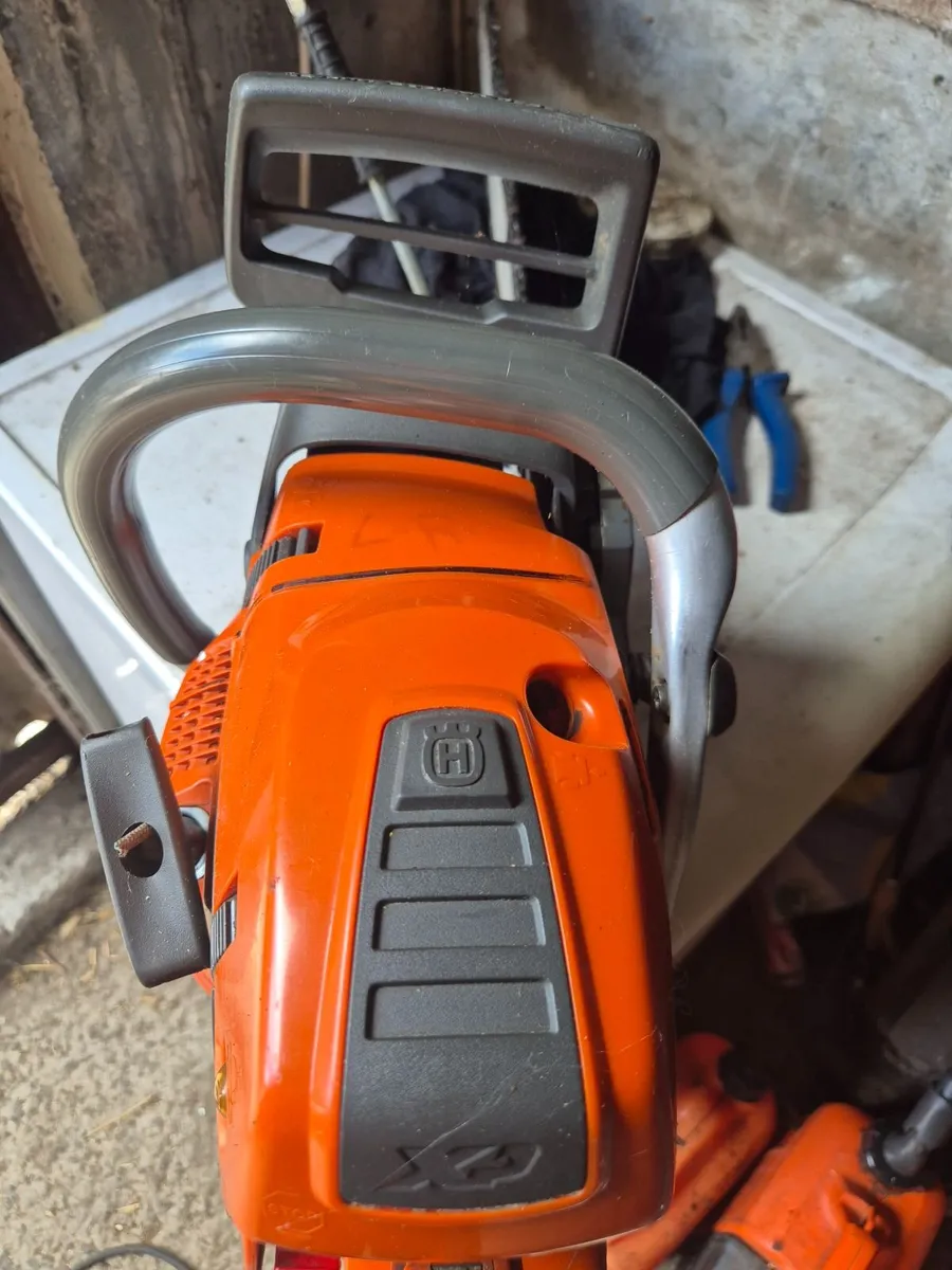 562XP HUSQVARNA CHAINSAW - Image 3