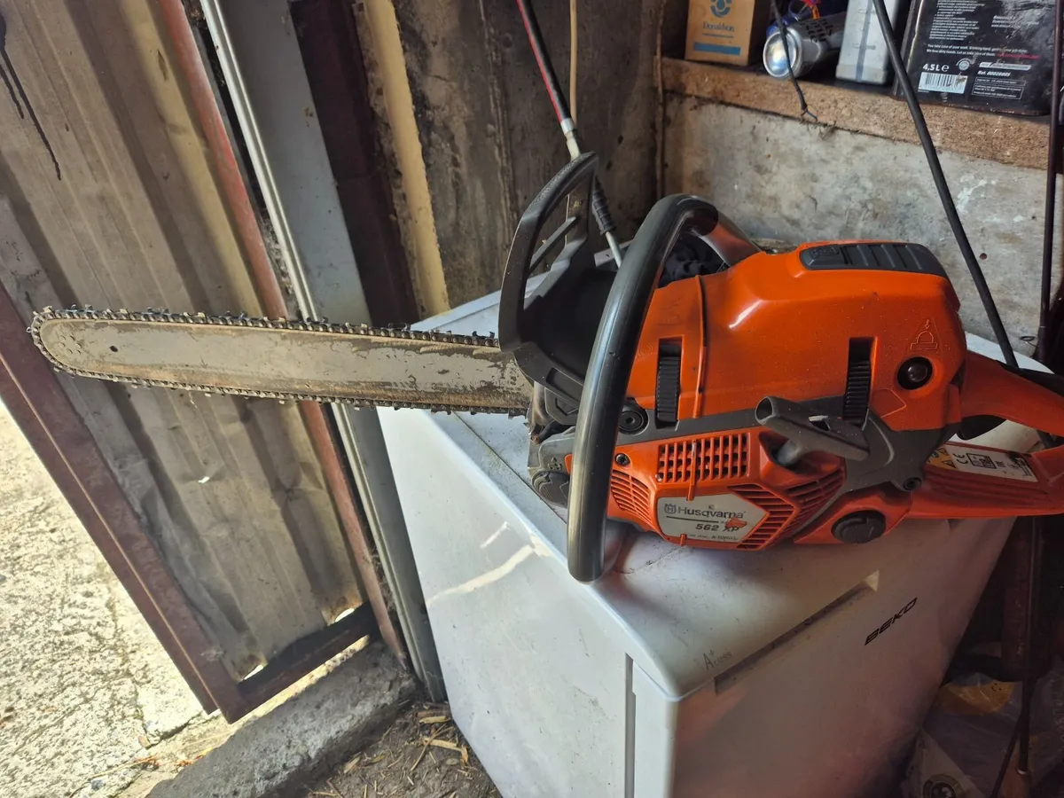 562XP HUSQVARNA CHAINSAW - Image 4
